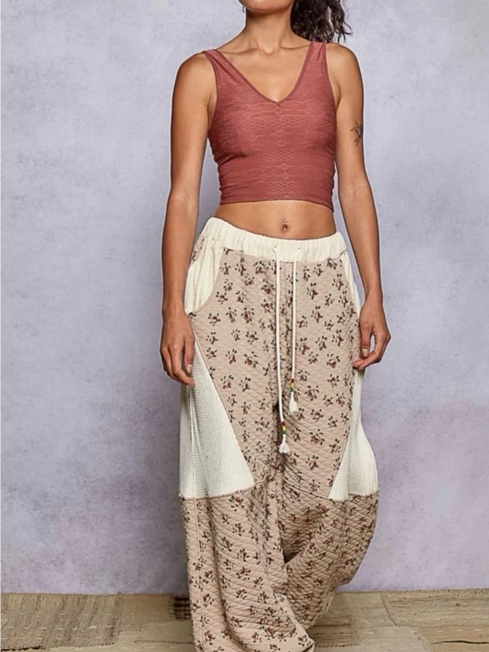 POL Quilted Floral Lounge Boho Pants in Cream and Dusty Rose - Picture 3 of 5